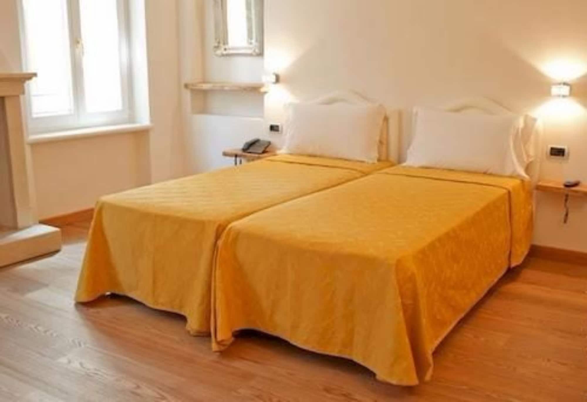 Hotel Remàt Garde Extérieur photo